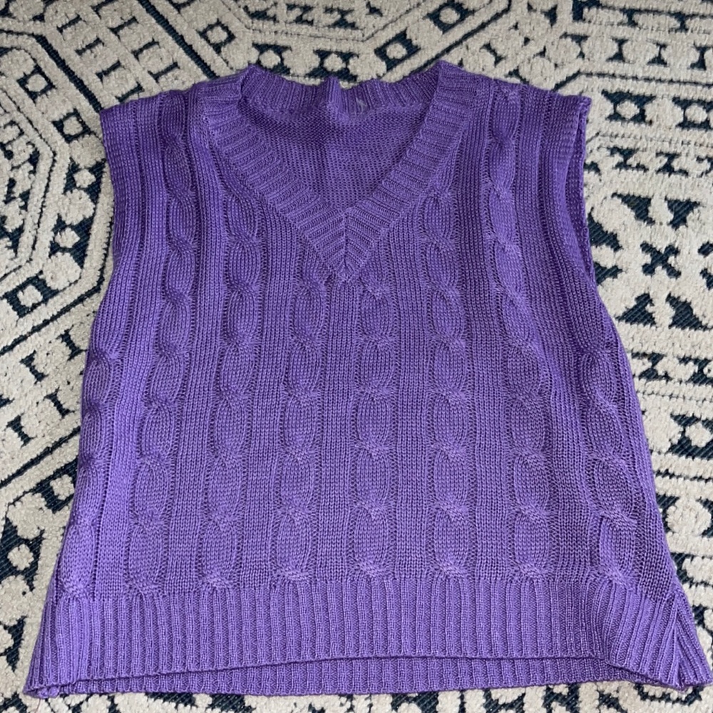 Sweater vest
